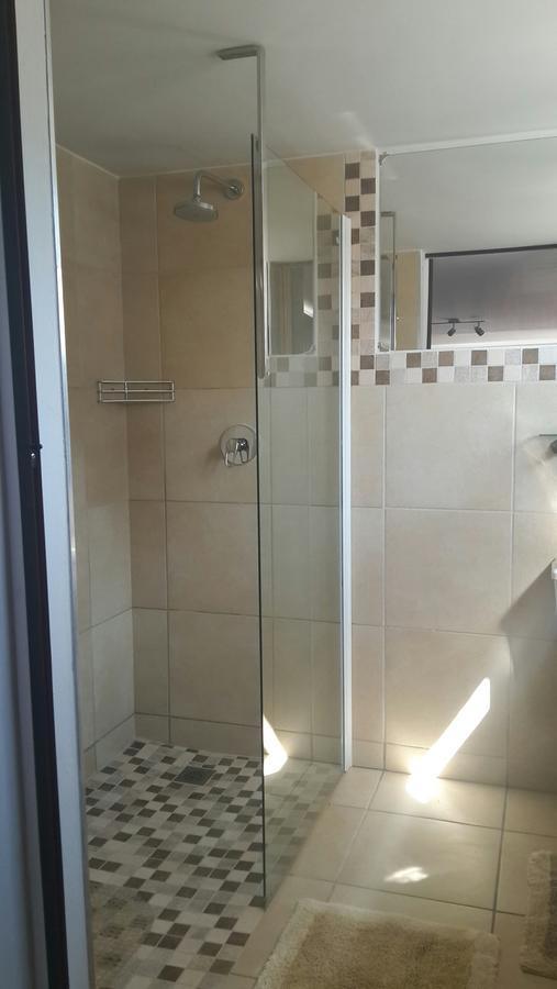 Beachway Guesthouse Port Elizabeth Ngoại thất bức ảnh