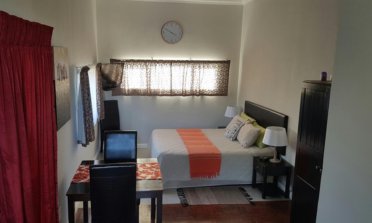 Beachway Guesthouse Port Elizabeth Ngoại thất bức ảnh