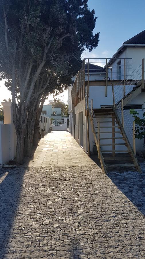 Beachway Guesthouse Port Elizabeth Ngoại thất bức ảnh